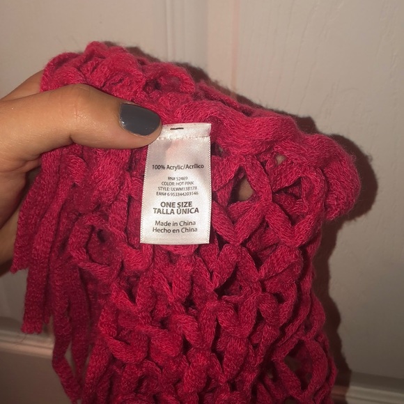 Knit fringe scarf - Picture 3 of 3